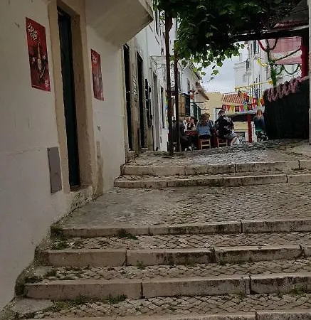 Beco Canas Lisbon